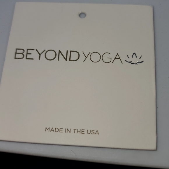 Beyond Yoga marbled Jade criss-cross yoga top szL NWT - Picture 5 of 8